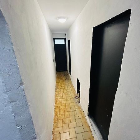 Appartement studio de 25 m2 rénové à 5 min de la gare idéal à Bordeaux Extérieur photo