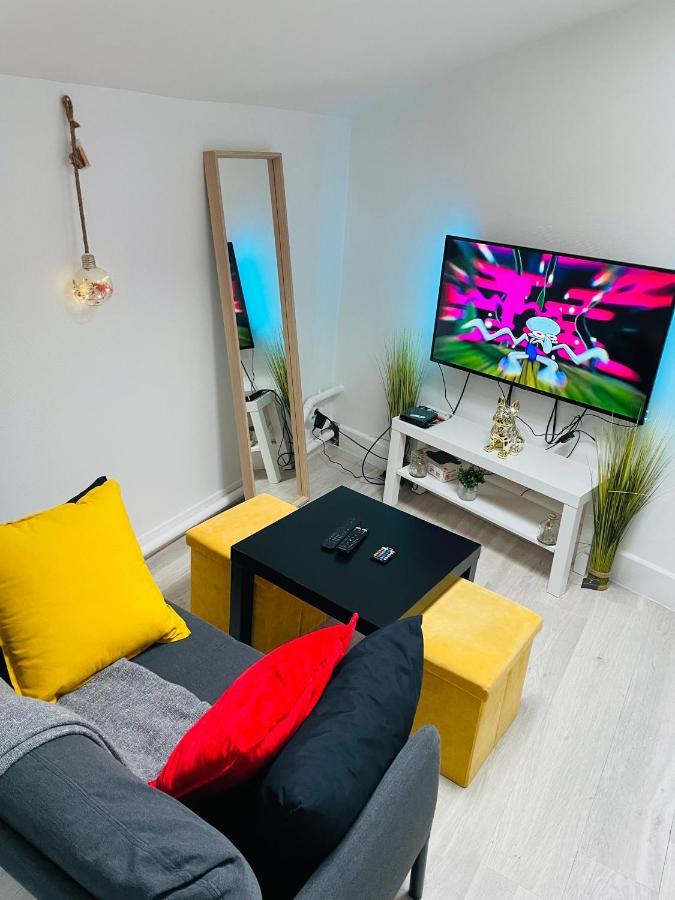 Appartement studio de 25 m2 rénové à 5 min de la gare idéal à Bordeaux Extérieur photo